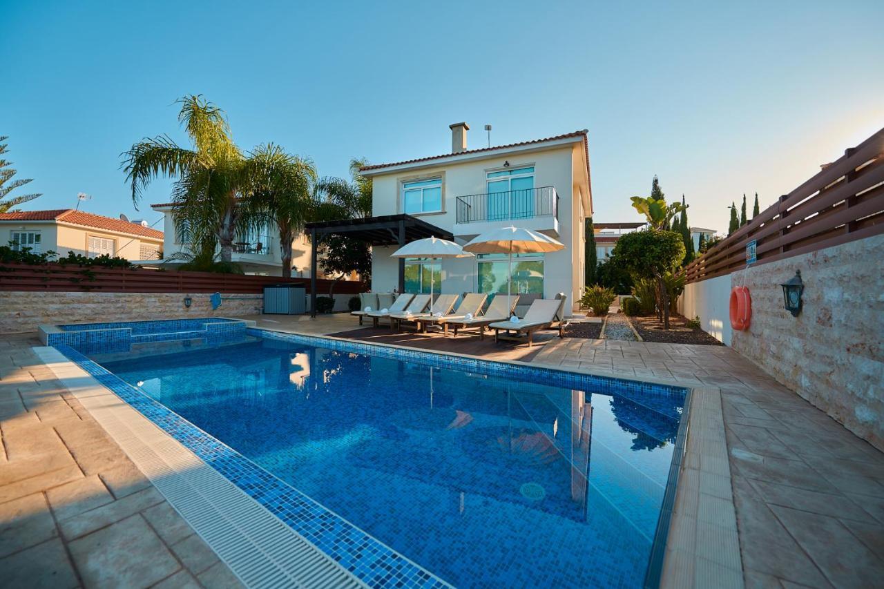 Beach Front Bella Vista By Ezoria Villas Protaras Bagian luar foto