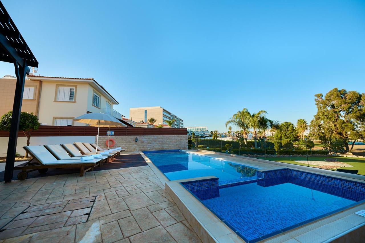 Beach Front Bella Vista By Ezoria Villas Protaras Bagian luar foto