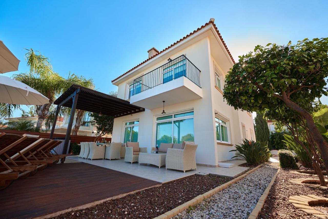 Beach Front Bella Vista By Ezoria Villas Protaras Bagian luar foto