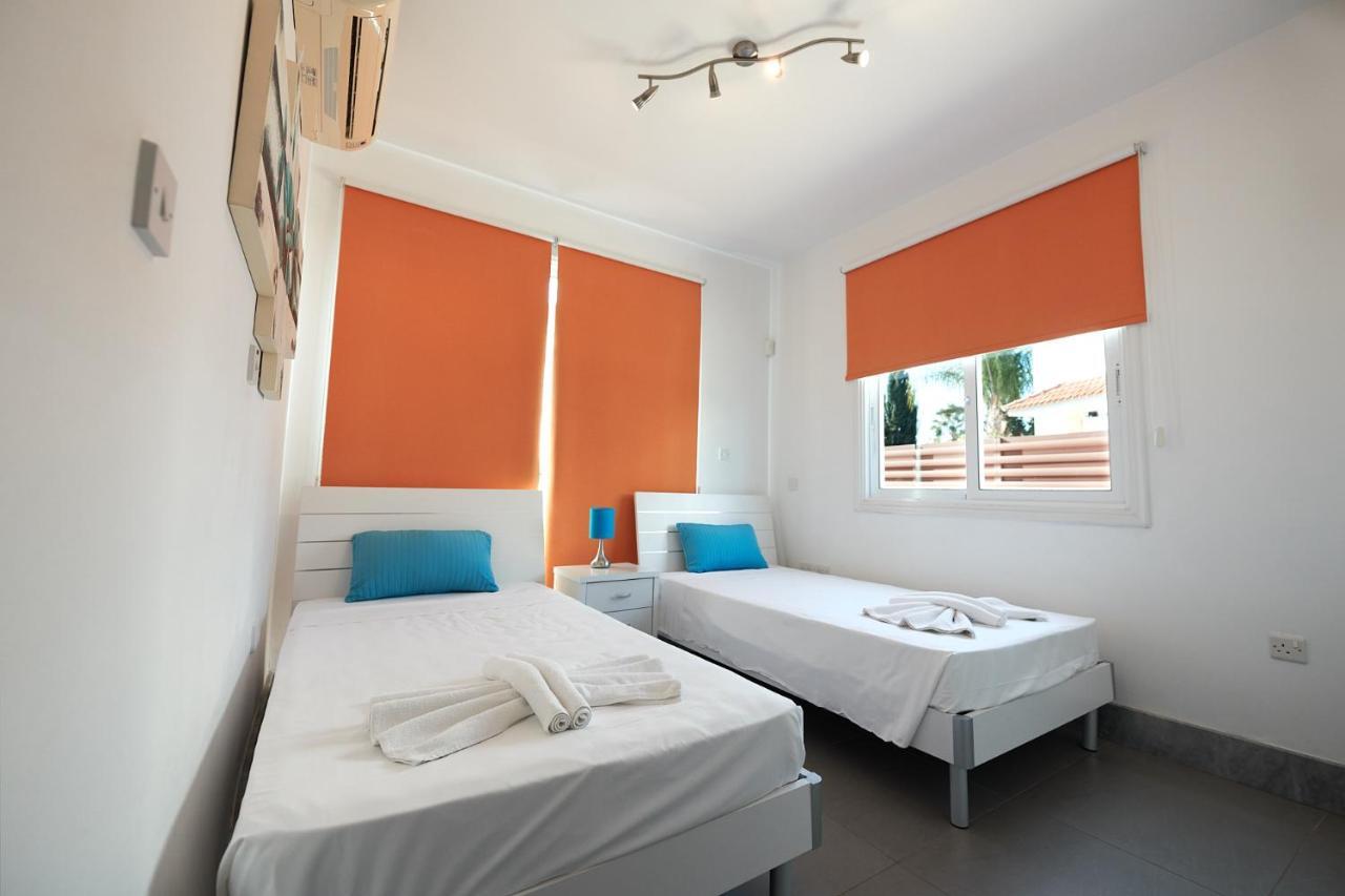 Beach Front Bella Vista By Ezoria Villas Protaras Bagian luar foto