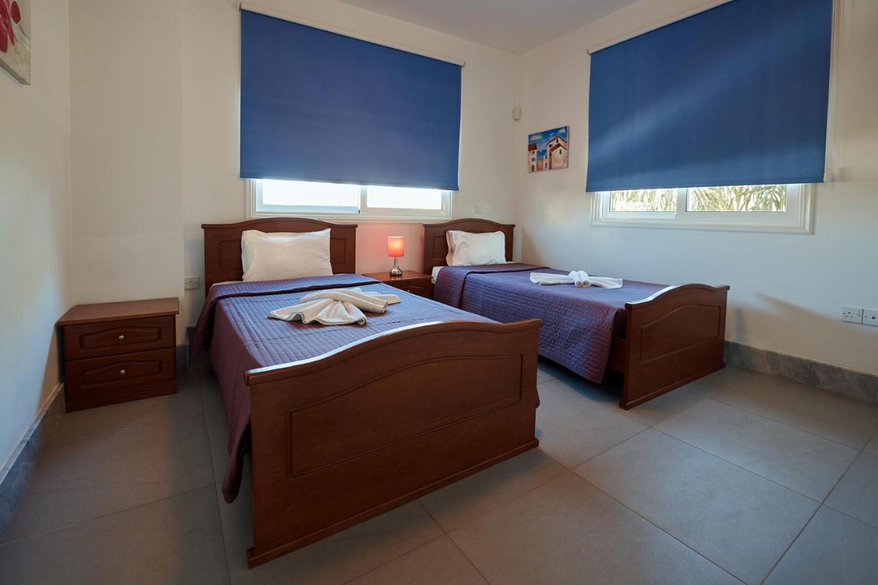 Beach Front Bella Vista By Ezoria Villas Protaras Bagian luar foto